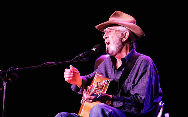 The Gentle Giant: Why Don Williams’ Timeless Songs Still Touch Millions of Hearts