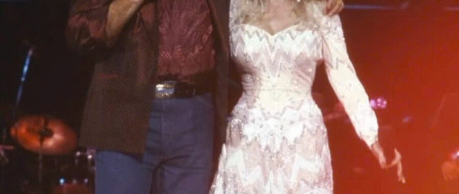DOLLY PARTON & KENNY ROGERS – THE DUET THAT BECAME A MEMORY FOR GENERATIONS